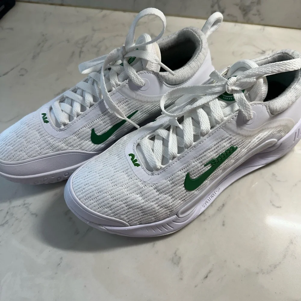 Nike White and Green Athletic Shoes with Cushioned Sole